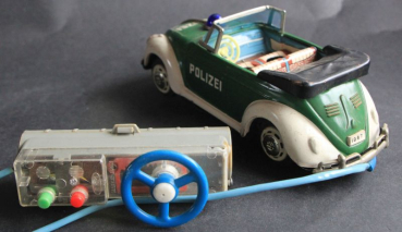Bandai Volkswagen Beetle Police 1967 Tinmodel with Remote Control (10109)